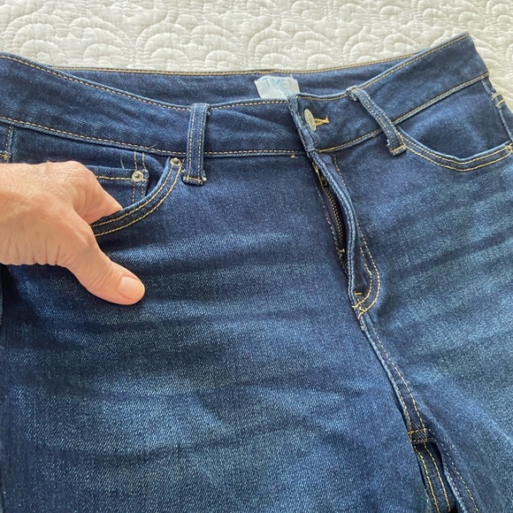 Time and Tru Straight Leg Dark Wash Jeans Size 10 - Picture 7 of 11